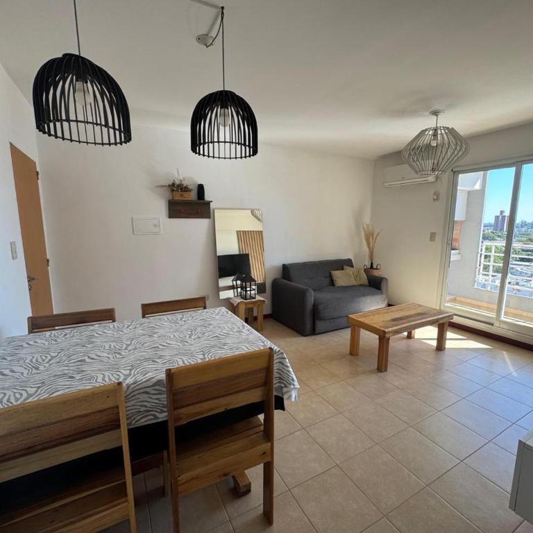 Departamento 2 a 4 personas - Parking gratis - Centro Sur Santa Fe - Two-Bedroom Apartment with View - 1