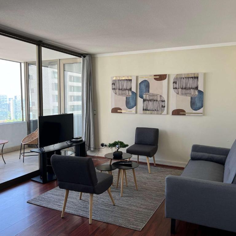 Spacious 2B Accommodation in Parque Arauco - Apartment - 1