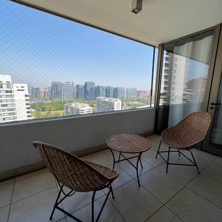 Spacious 2B Accommodation in Parque Arauco - Apartment - 11