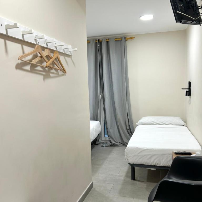 Be Ramblas Guest House - Twin Room - 7