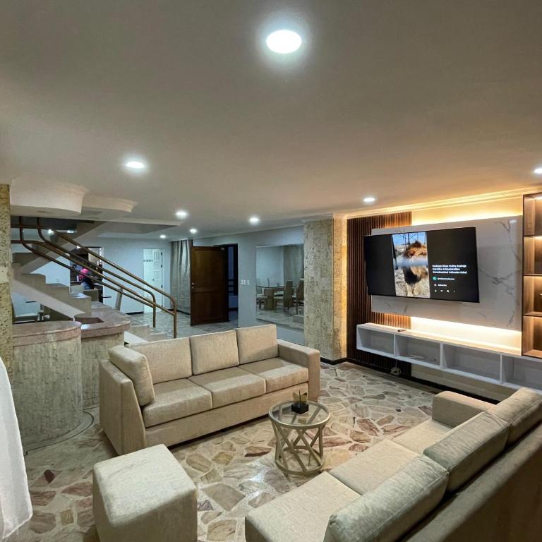 Luxury frente al mar laguito Cartagena edificio marina del rey - Three-Bedroom Apartment - 3