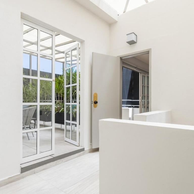 Art Deco Condesa II Stylish and Quiet w Rooftop - Five-Bedroom House - 30