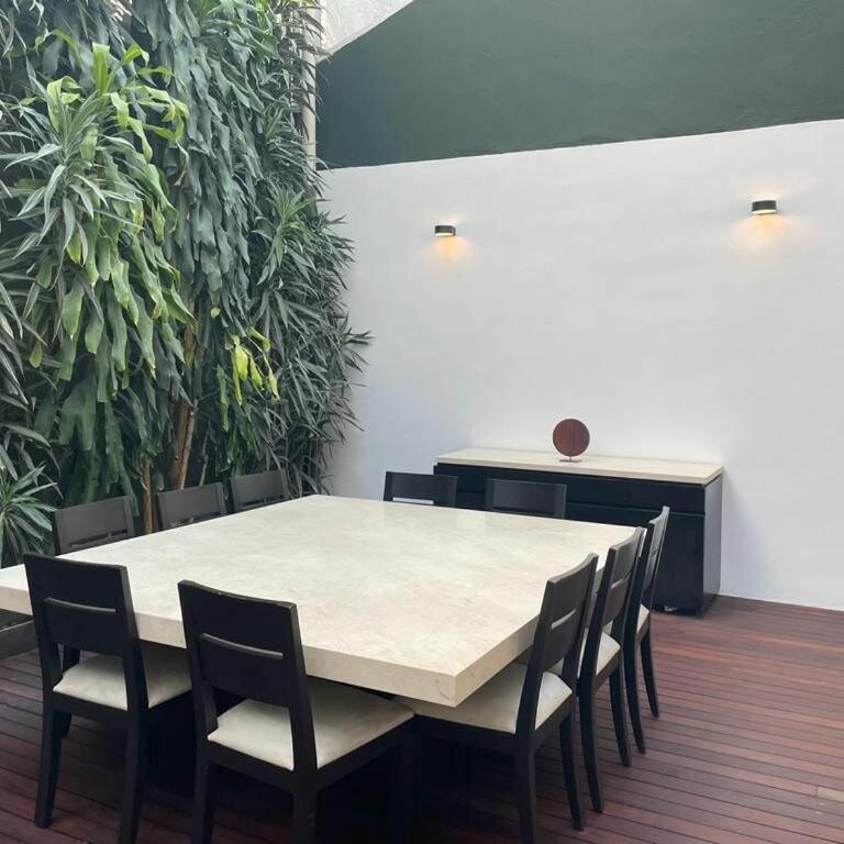 Art Deco Condesa II Stylish and Quiet w Rooftop - Five-Bedroom House - 60