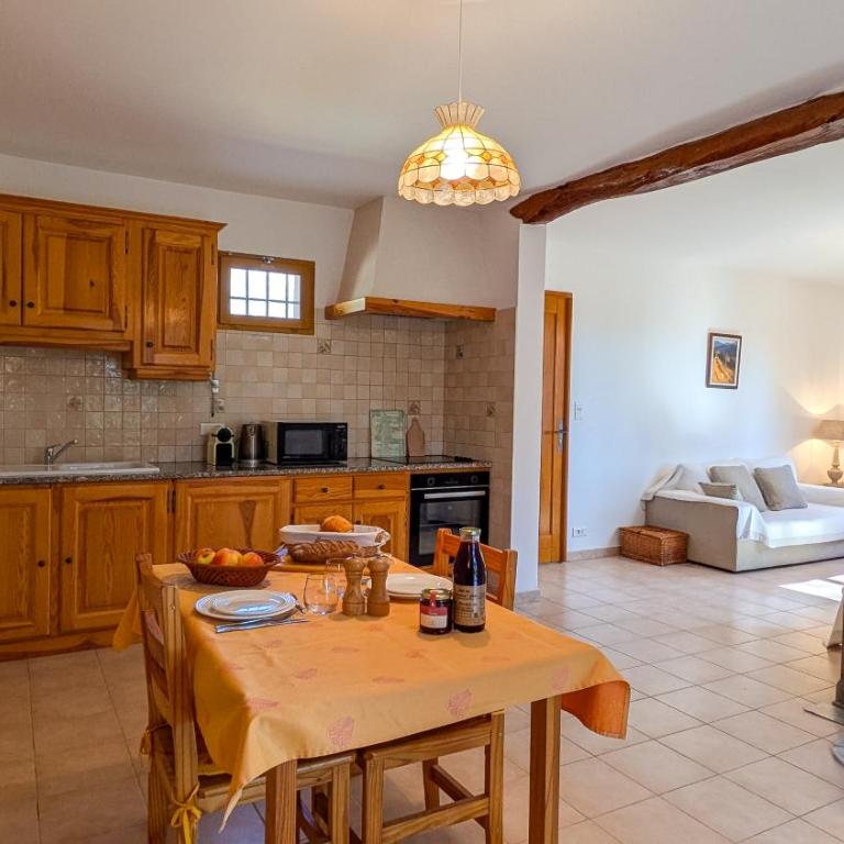 Gîte au pied du Mont Ventoux - Terrasse, piscine, nature - Appartement 1 Chambre - 8
