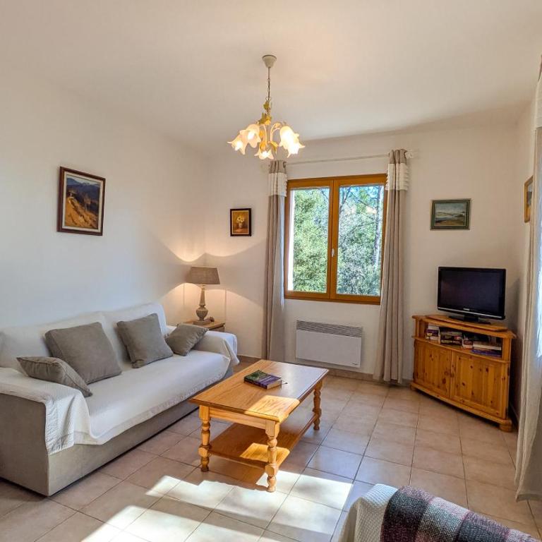 Gîte au pied du Mont Ventoux - Terrasse, piscine, nature - Appartement 1 Chambre - 6
