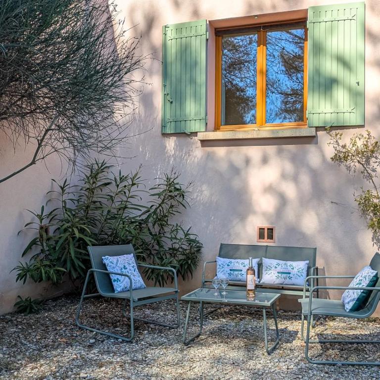 Gîte au pied du Mont Ventoux - Terrasse, piscine, nature - Appartement 1 Chambre - 16