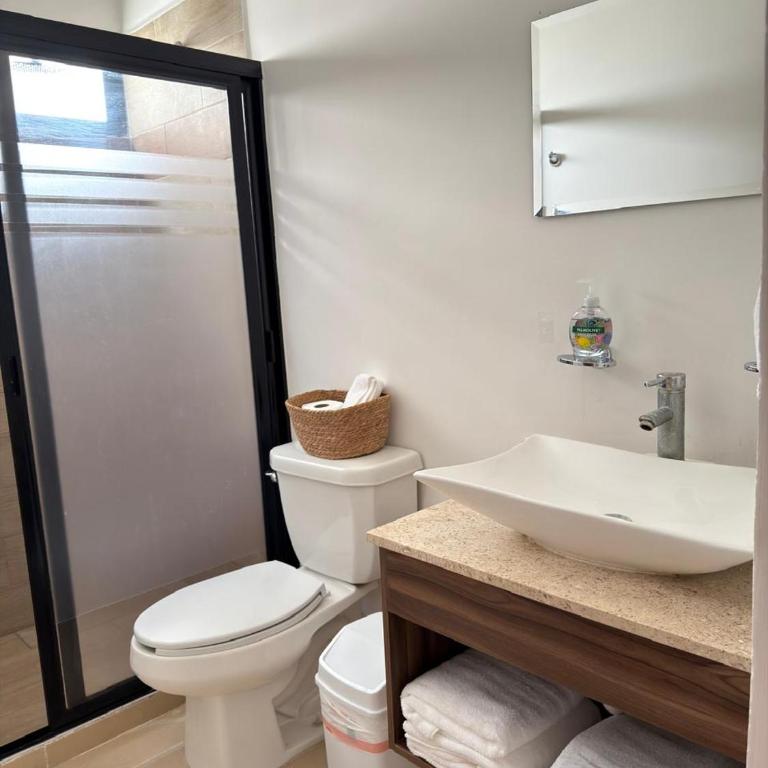 Casa de Nicole - One-Bedroom Apartment - 19