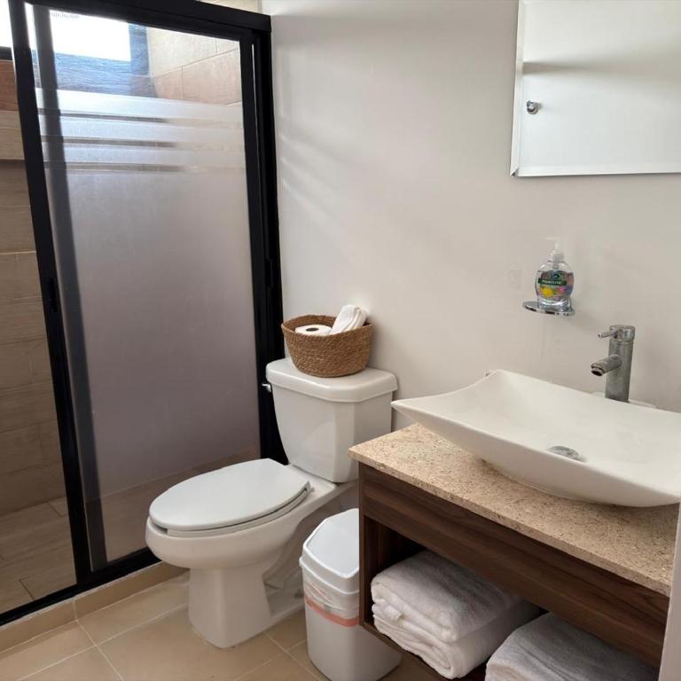 Casa de Nicole - One-Bedroom Apartment - 28