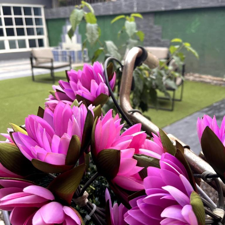 Exclusive & Secure Experience Top Amenities - Two-Bedroom Loft Apartment - 18