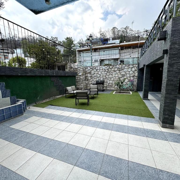 Exclusive & Secure Experience Top Amenities - Two-Bedroom Loft Apartment - 24