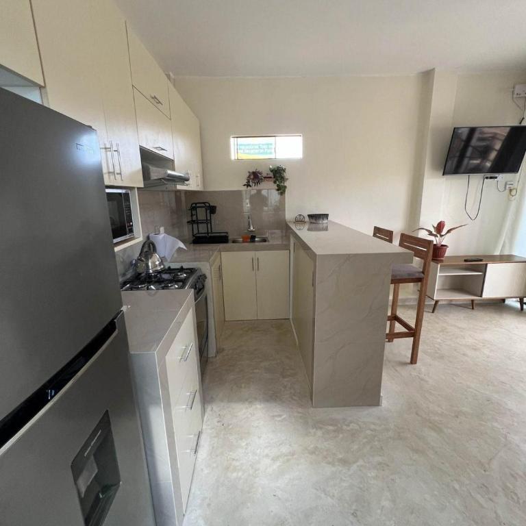 Modern, central apartment, steps from the beach - Apartamento de 2 dormitorios - 12
