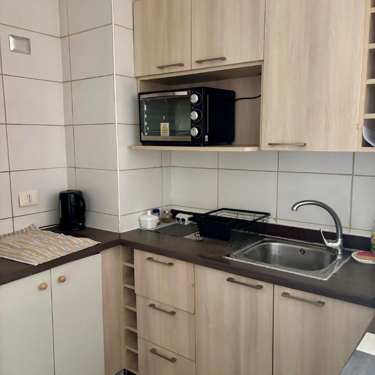 Inversiones Inmobiliarias AYD - Estudio Deluxe con cama grande - 5
