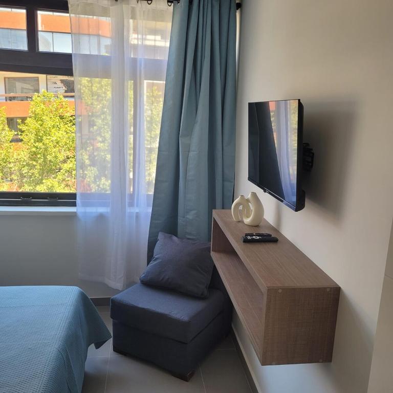 Spacious Modern 1BR Walk to Costanera Center - One-Bedroom Apartment - 17