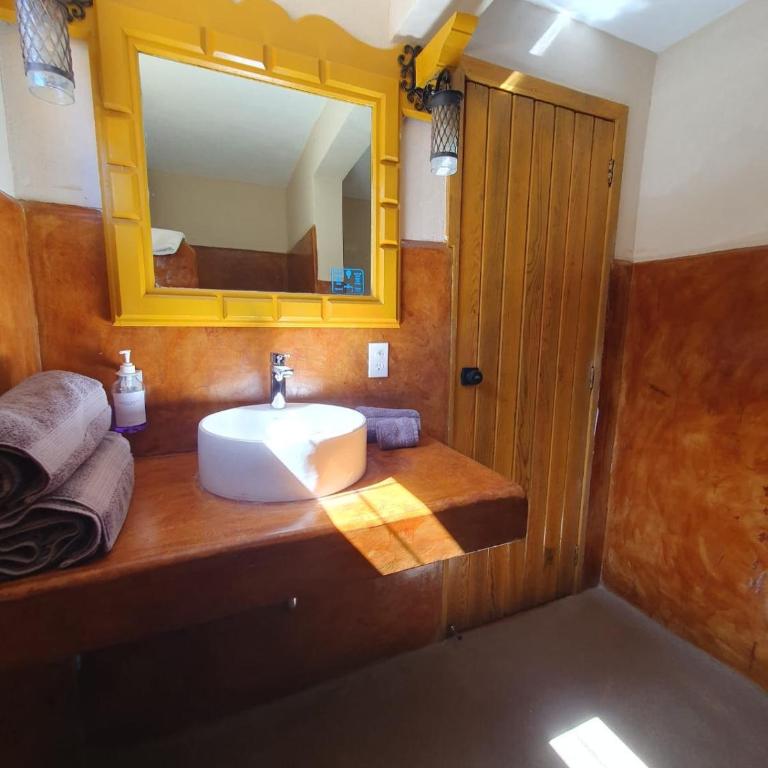 SS 6A Cabaña rustica frente al malecon de La Paz - Bungalow - 8