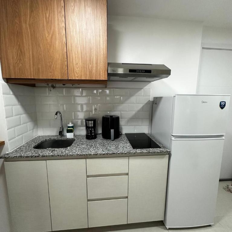 Depto con piscina y balcón a 5min del aeropuerto - One-Bedroom Apartment - 34