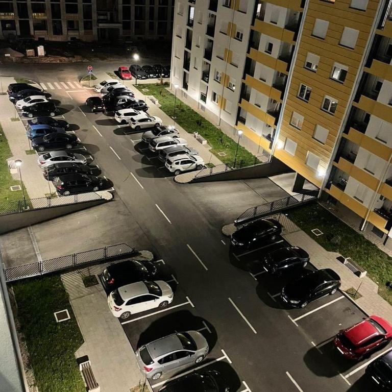 Tiffany Delux - Apartman sa 3 Spavaće Sobe - 19