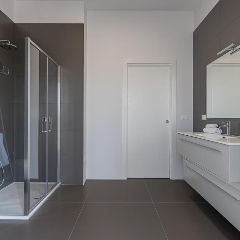 Unica Apartment Pescara - YourPlace Abruzzo - Two-Bedroom Apartment - 40