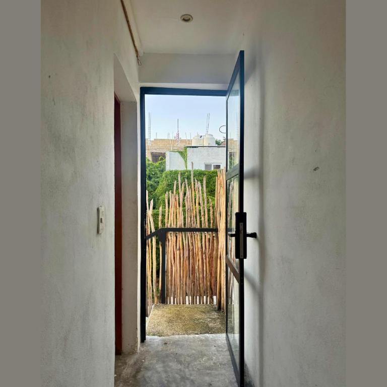 Rico Isla Rooms Eco-Chic - Deluxe Suite with Sea View - 9