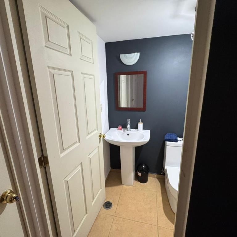 Departamento GNP Seguros - Three-Bedroom Apartment - 9
