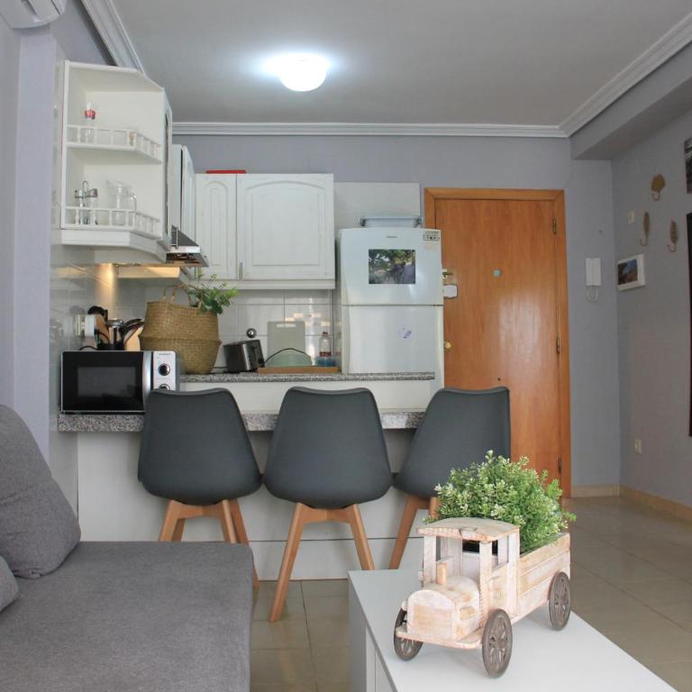 Apartment La Turquesa - One-Bedroom Apartment with Pool View - 5