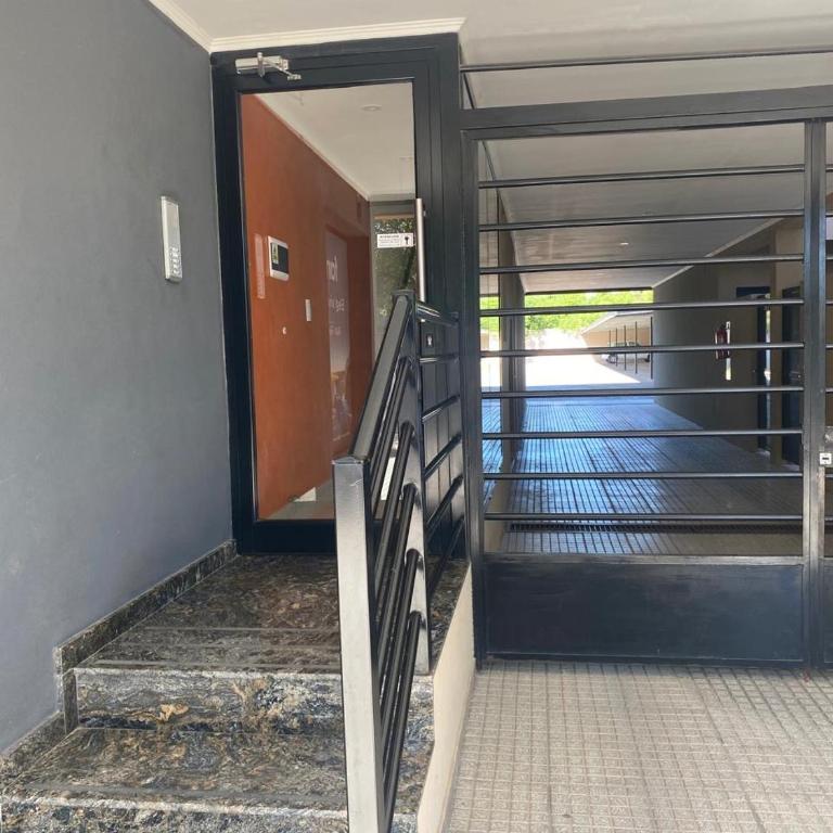 Alberti 854- departamento céntrico con cochera y balcón - Apartamento de 1 dormitorio - 7
