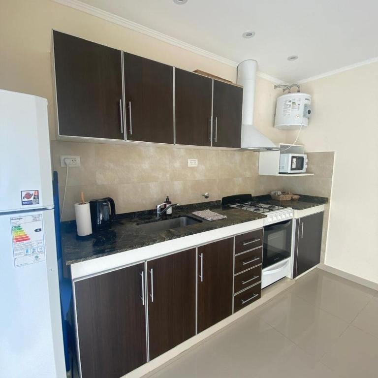 Alberti 854- departamento céntrico con cochera y balcón - Apartamento de 1 dormitorio - 14