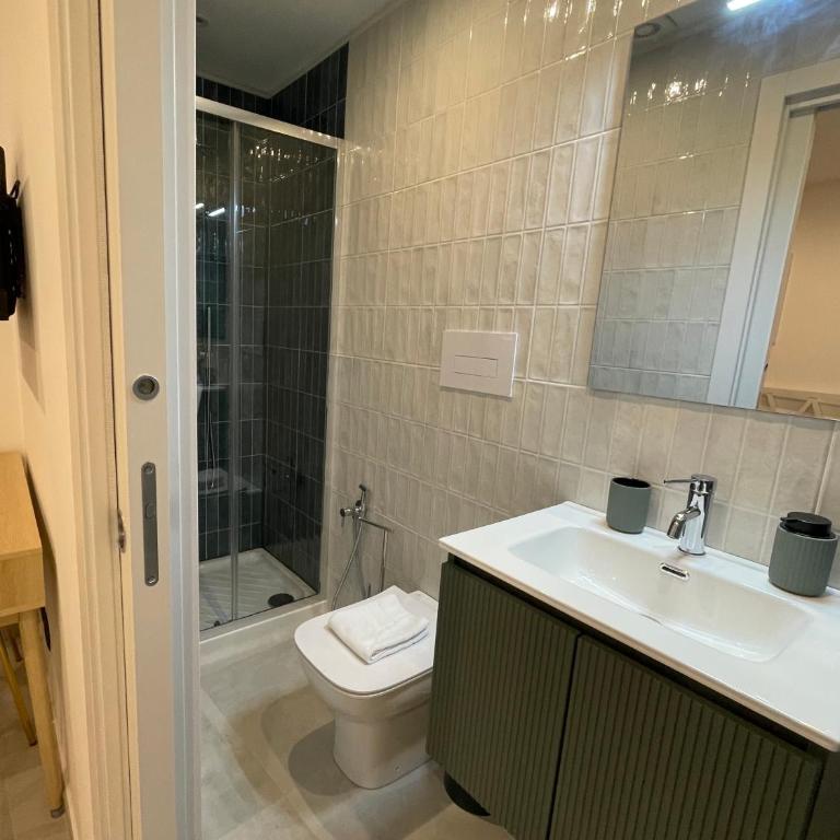 Civico 160 - Camera Matrimoniale con Bagno Privato - 6
