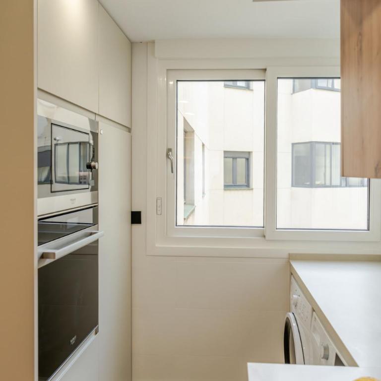 Lujo Silencioso en Plaza Mayor! Nuevo y Diáfano - Apartamento - 43