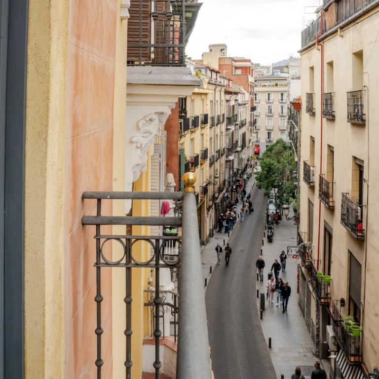 Lujo Silencioso en Plaza Mayor! Nuevo y Diáfano - Apartamento - 17