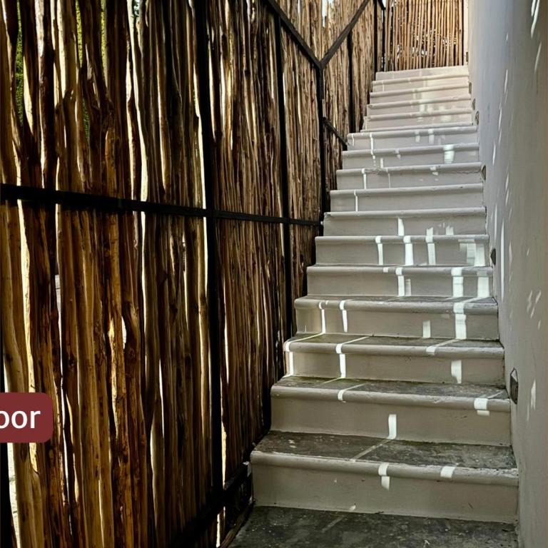 Rico Isla Rooms Eco-Chic - Deluxe Suite with Sea View - 2