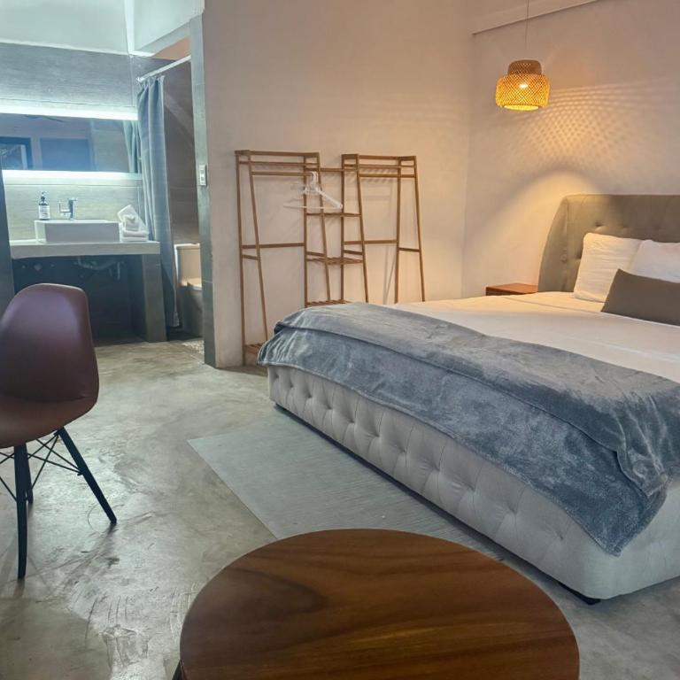 Rico Isla Rooms Eco-Chic - Deluxe Double Room with Balcony - 11