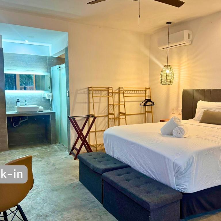 Rico Isla Rooms Eco-Chic - Double Room with Balcony - 1
