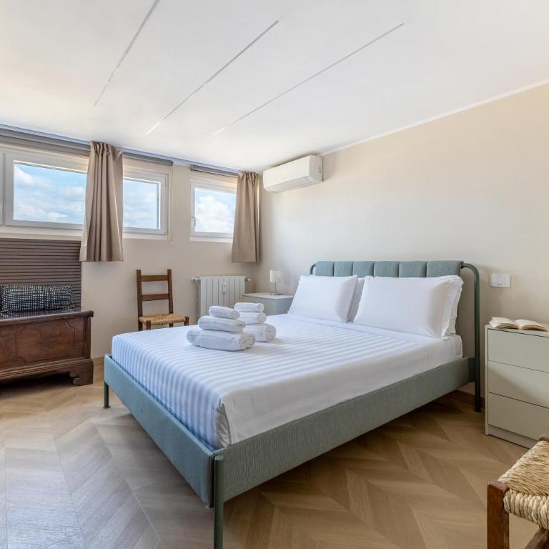 Hostly-The Terrace Apartment Roma - Appartamento con 2 Camere da Letto - 8