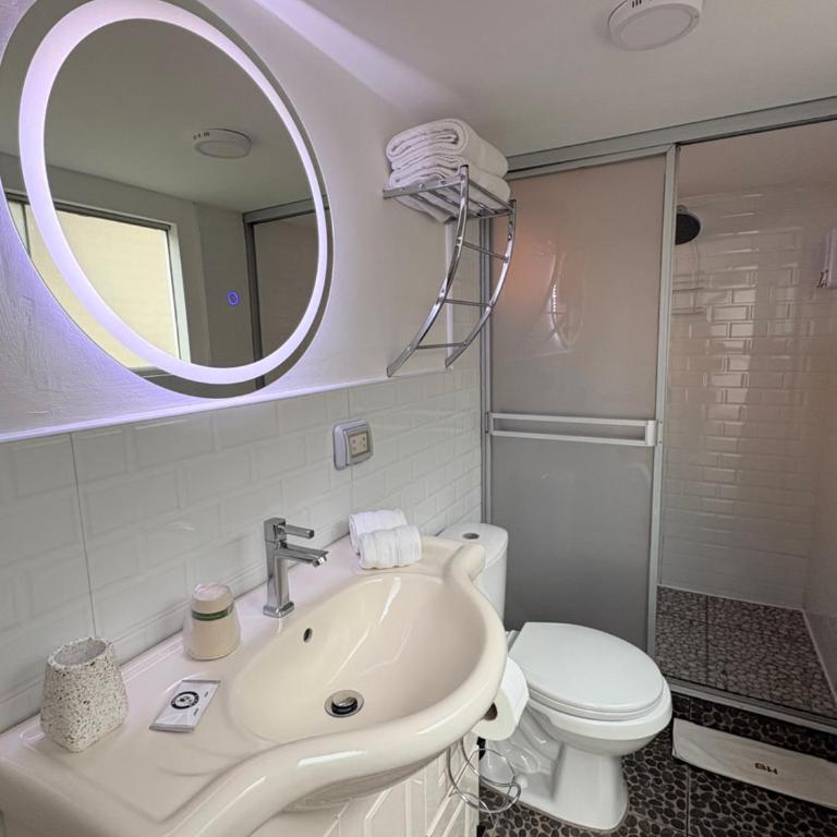 Blacky Hostel and Apartments - Loft - 8