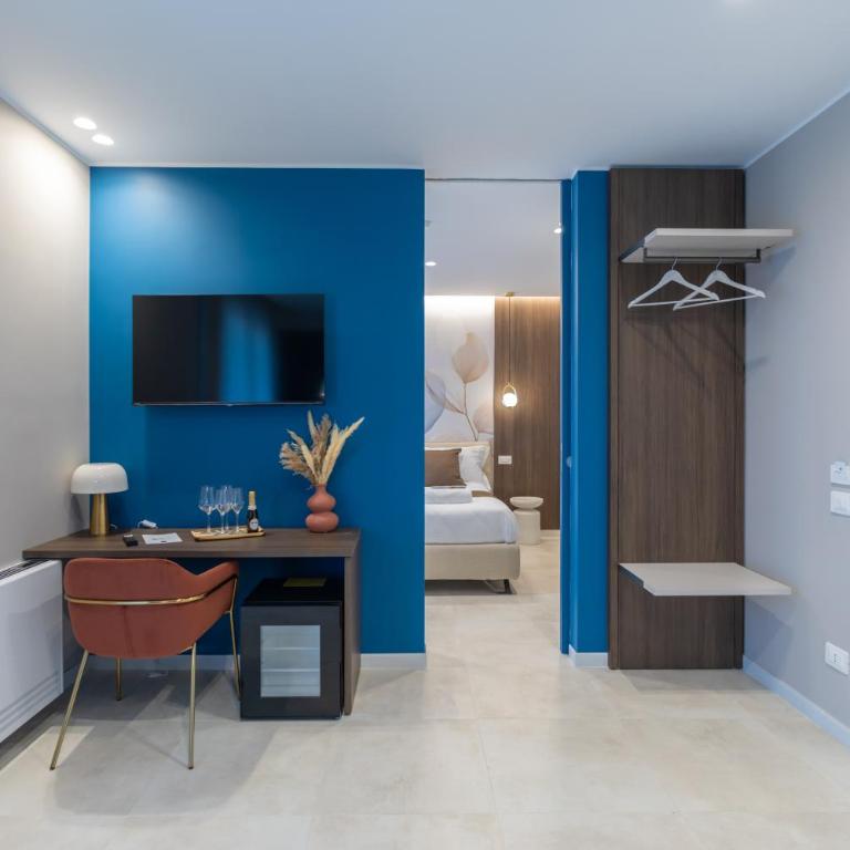 Campo's Guest House Airport - Luxury Quadruple Room - 5
