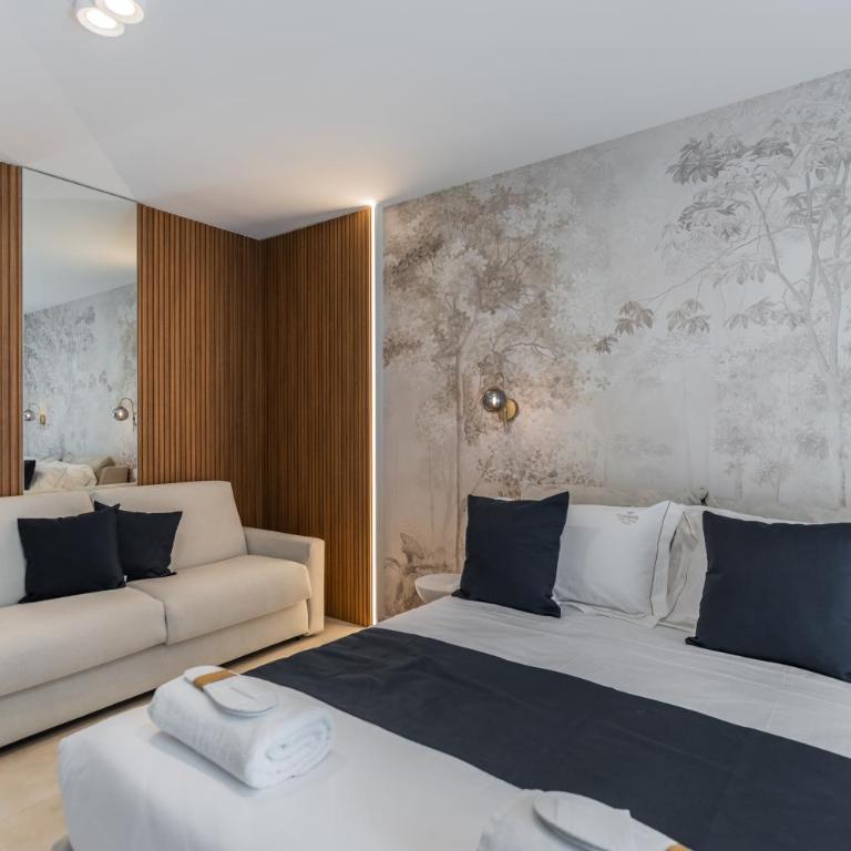 Campo's Guest House Airport - Deluxe Room - 1