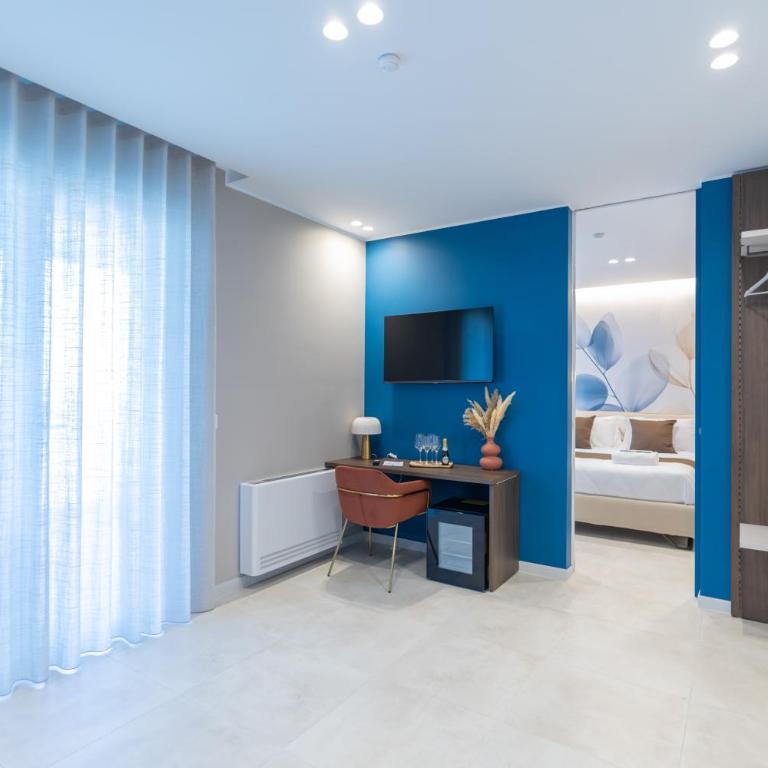 Campo's Guest House Airport - Luxury Quadruple Room - 7