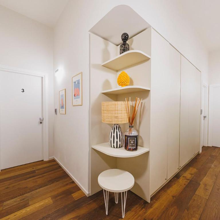 Palazzo Italia Suites - Deluxe Double Room with Bath - 28