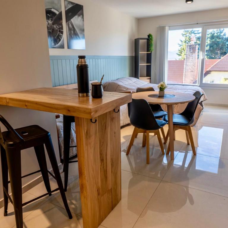 Moderno y Luminoso Monoambiente con Vista al Lago - Apartamento Superior de 1 dormitorio - 17