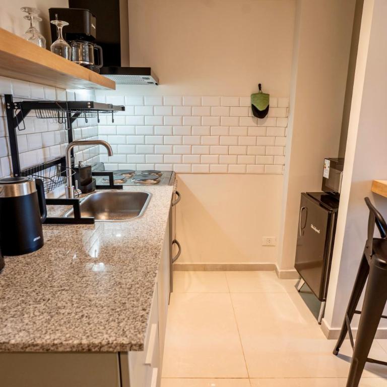 Moderno y Luminoso Monoambiente con Vista al Lago - Apartamento Superior de 1 dormitorio - 26