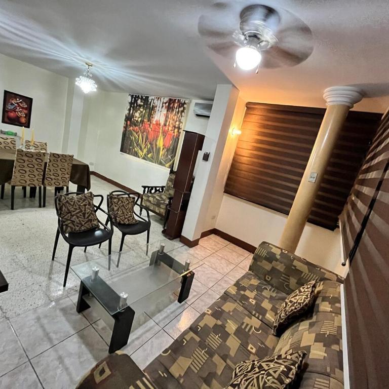 comfortable apartment north downtown gye - Two-Room Apartment - 2