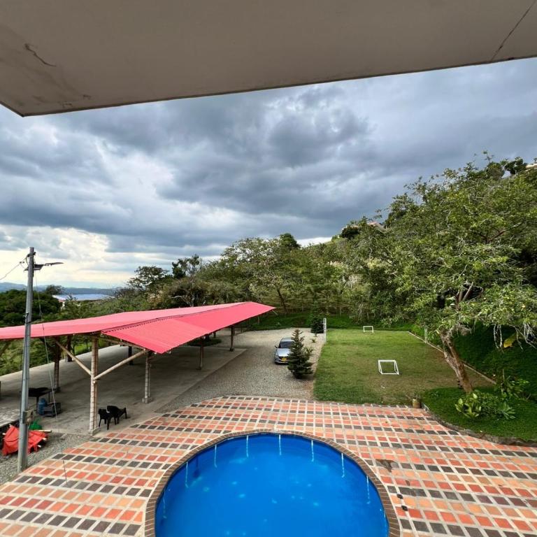 Casa Angola - Casa de 6 dormitorios - 2