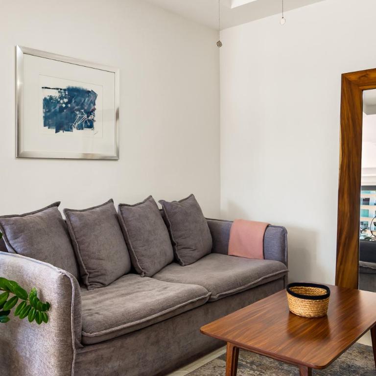 5th-floor condo with partial ocean views, heated pool, sauna, gym, balcony, W/D - Vacation Home - 10