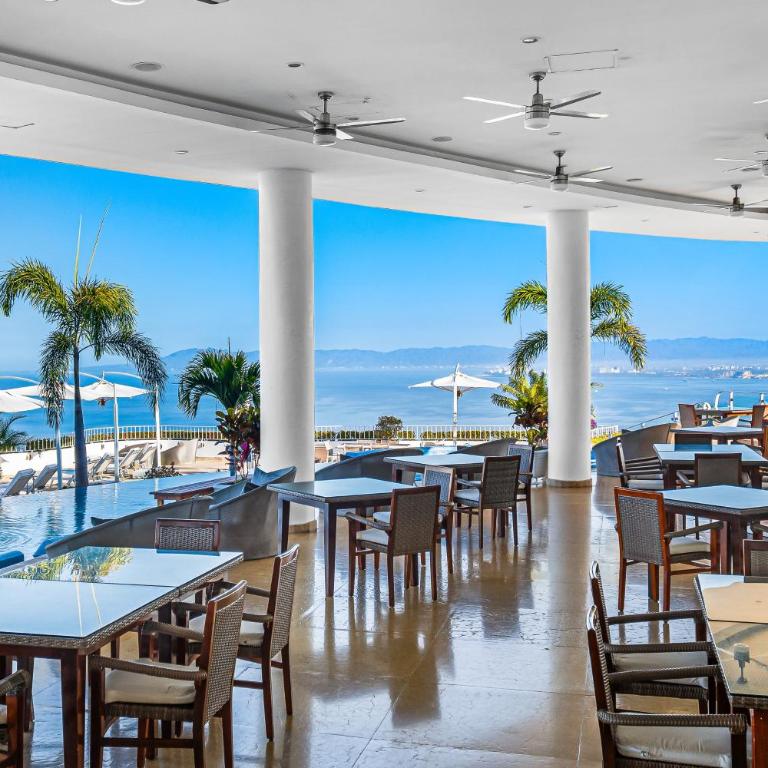 Upscale bayview villa with hot tub, private terrace, pool & stylish interiors - Vacation Home - 40