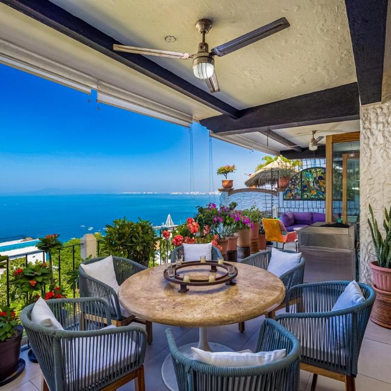 Charming condo featuring ocean views, pool & private terrace - Casa - 19