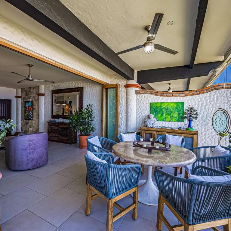Charming condo featuring ocean views, pool & private terrace - Casa - 9