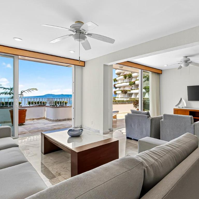 Stylish oceanview suite with infinity pool, full kitchen & bay-view terrace - Casa - 9