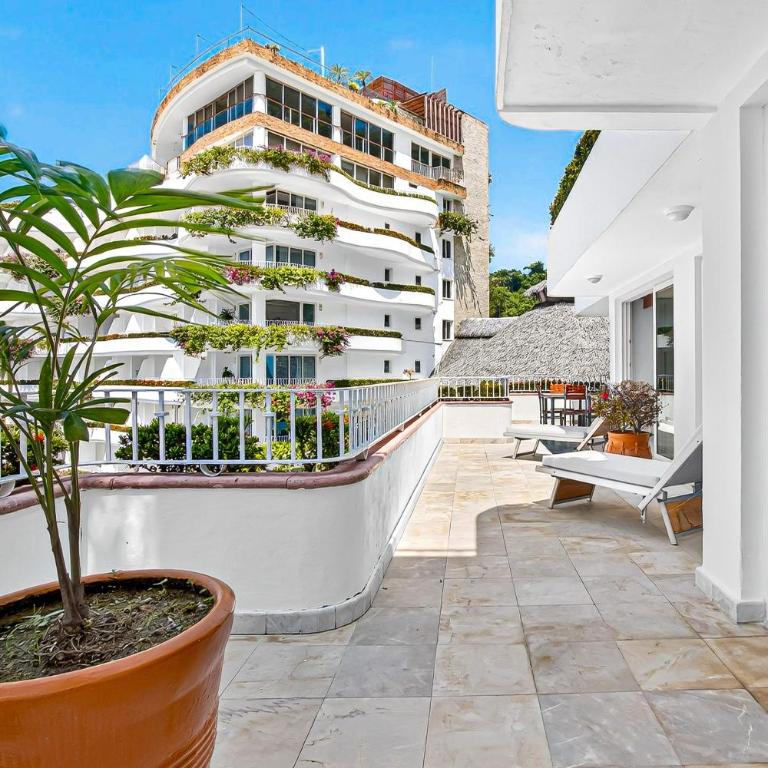 Stylish oceanview suite with infinity pool, full kitchen & bay-view terrace - Casa - 31