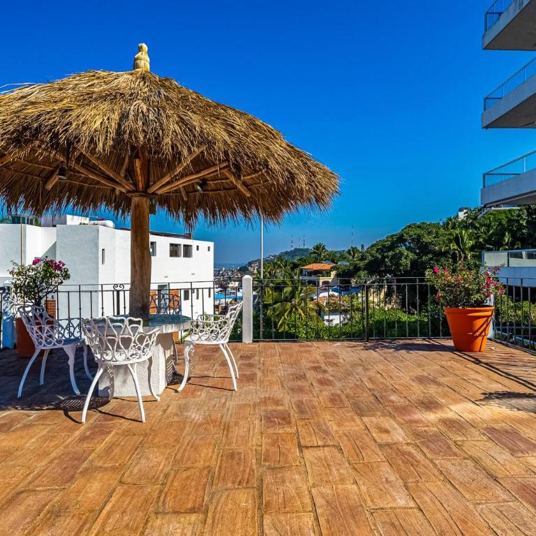 Charming condo featuring ocean views, pool & private terrace - Casa - 30