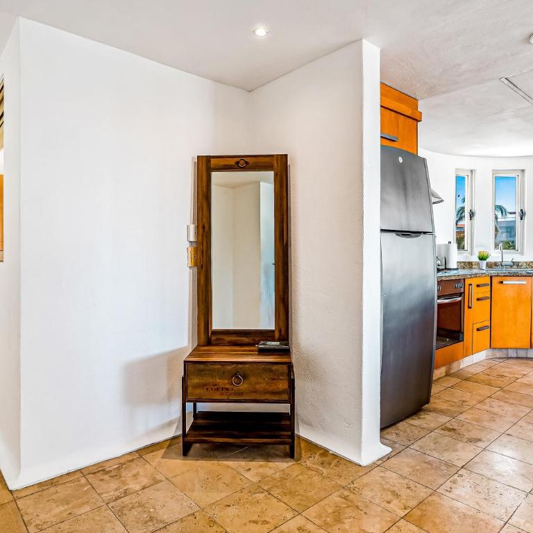 Charming condo with ocean-view, pool & balcony - Casa - 18